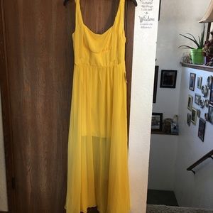 Beautiful yellow dress